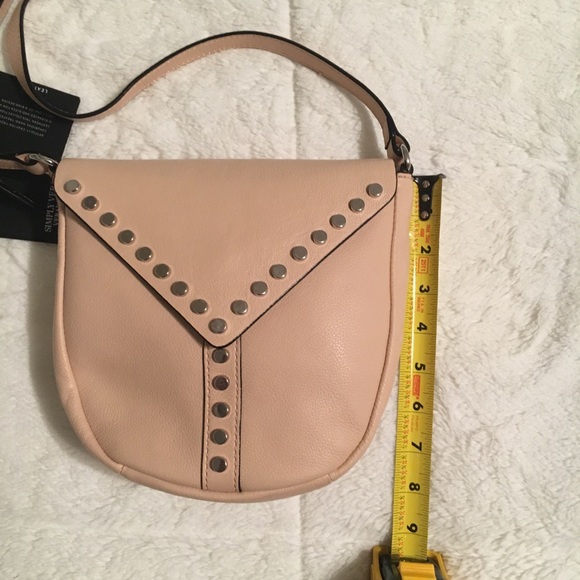 Vera Wang Purse - Picture 3 of 8